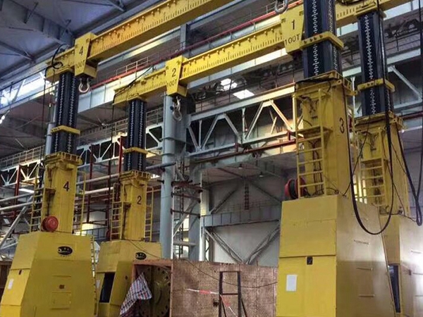 傳統(tǒng)設備卸車、拆箱作業(yè)